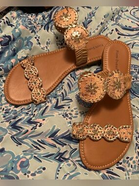 Pierre Dumas Rosetta-4 Medallion Slip On Sandals Cork & Gold Women's Size 8 1/2